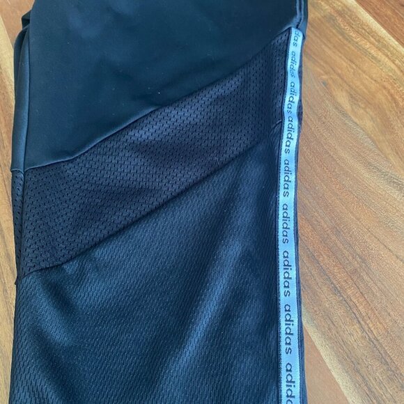 Adidas Climalite Capri Style Black Leggings Size M - Picture 4 of 8